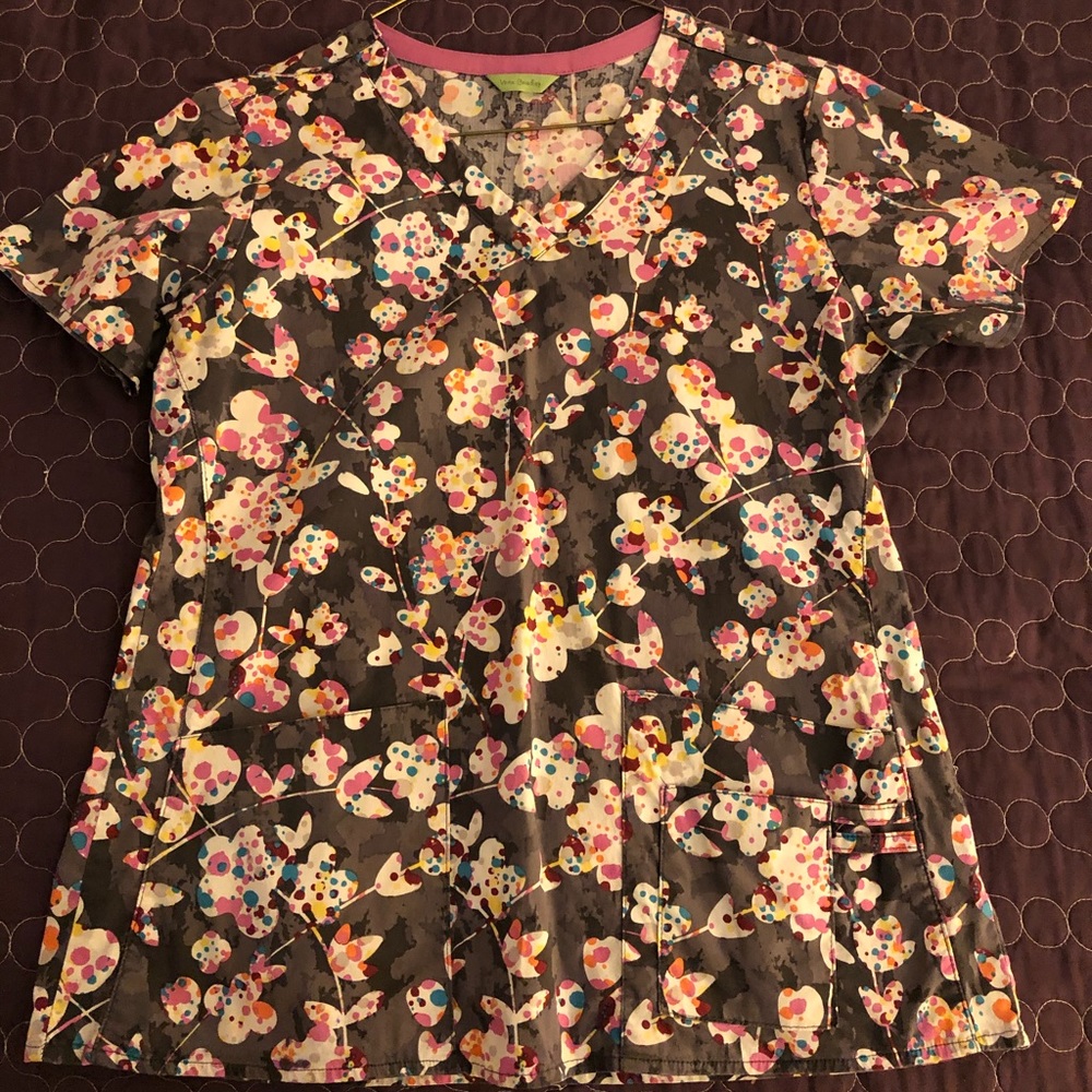 Vera Bradley Scrub Top
